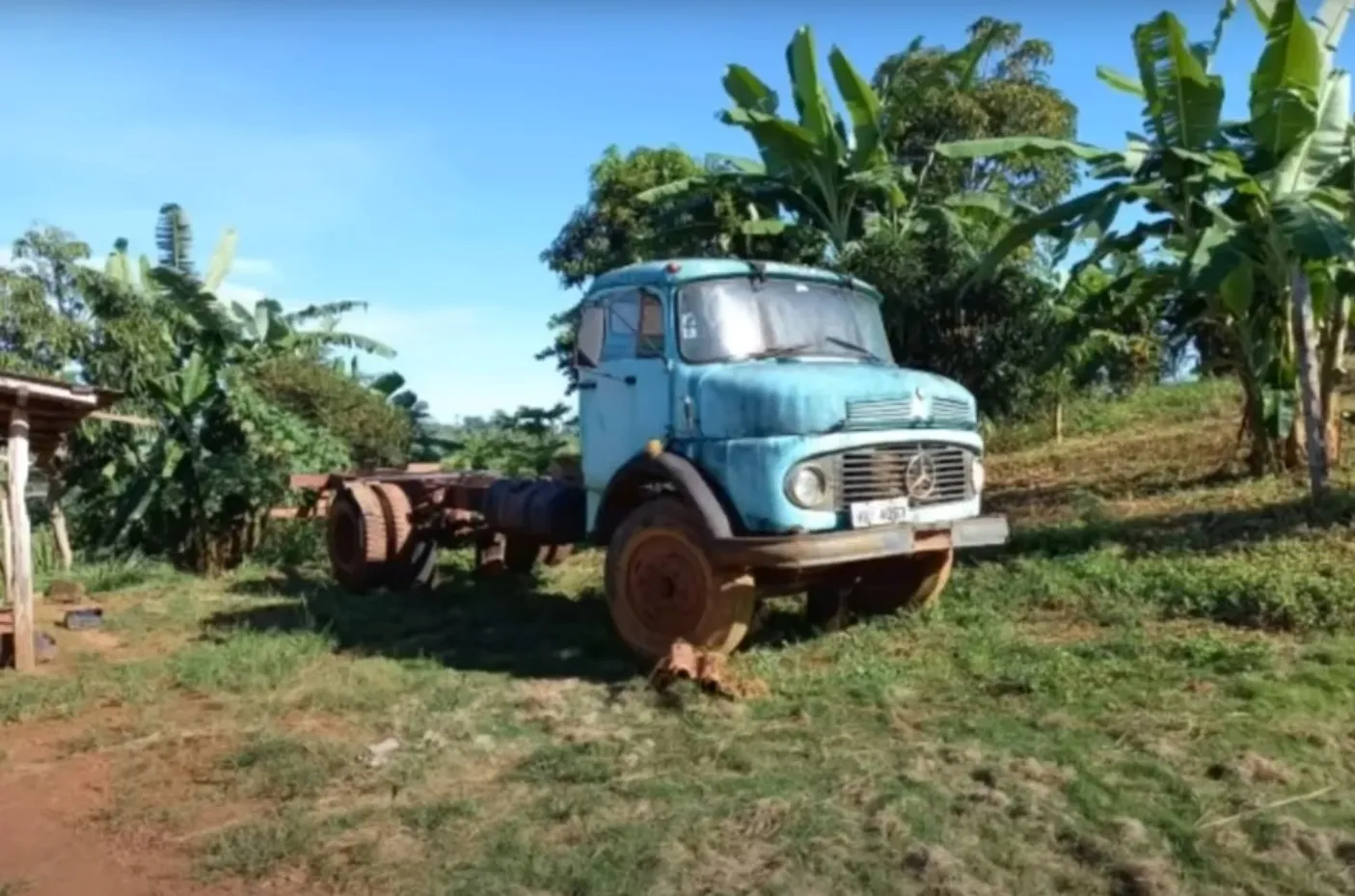  Veja alguns veículos abandonados pelo Brasil