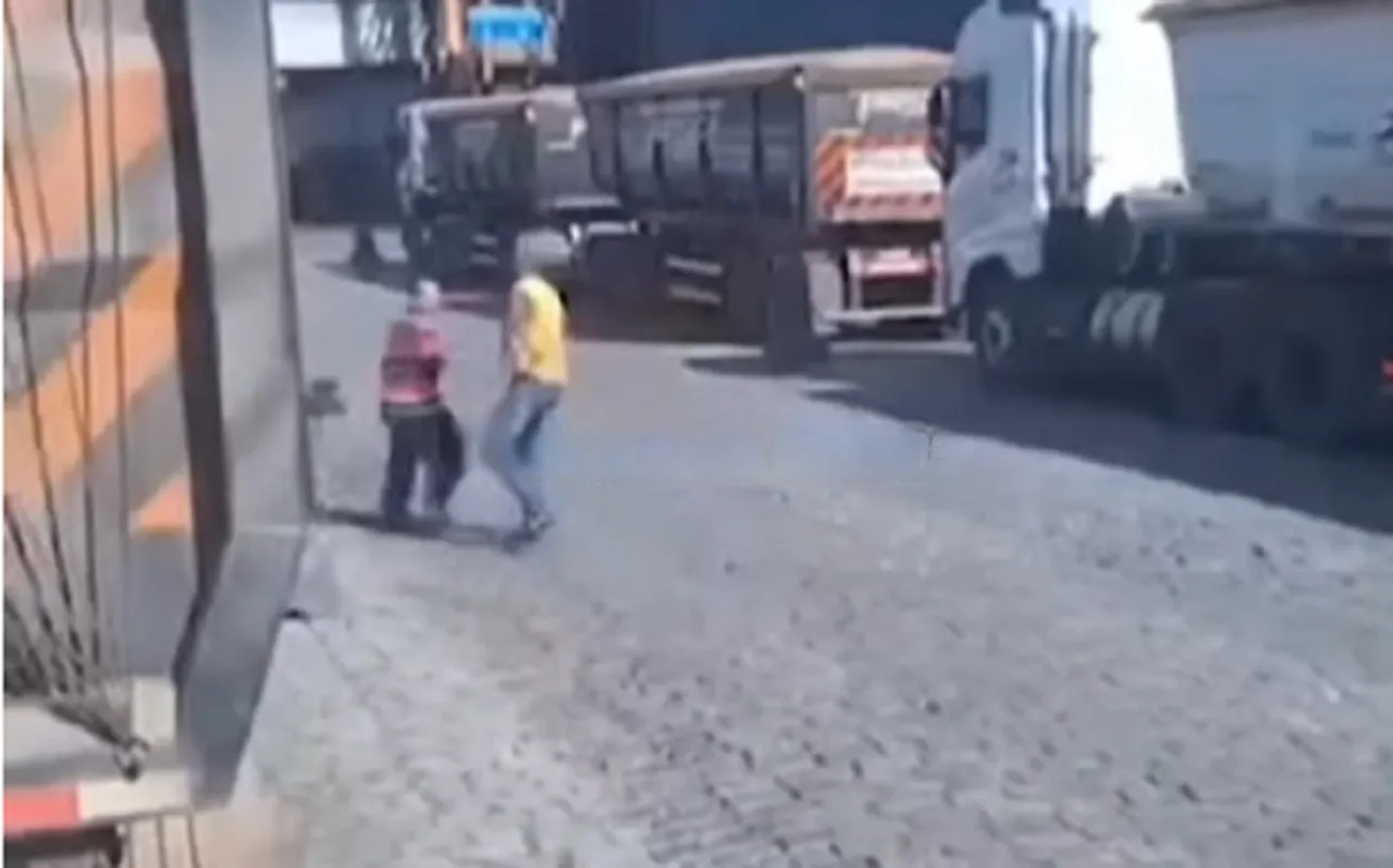 Boa parte das brigas entre os caminhoneiros é motivada por discordância política.