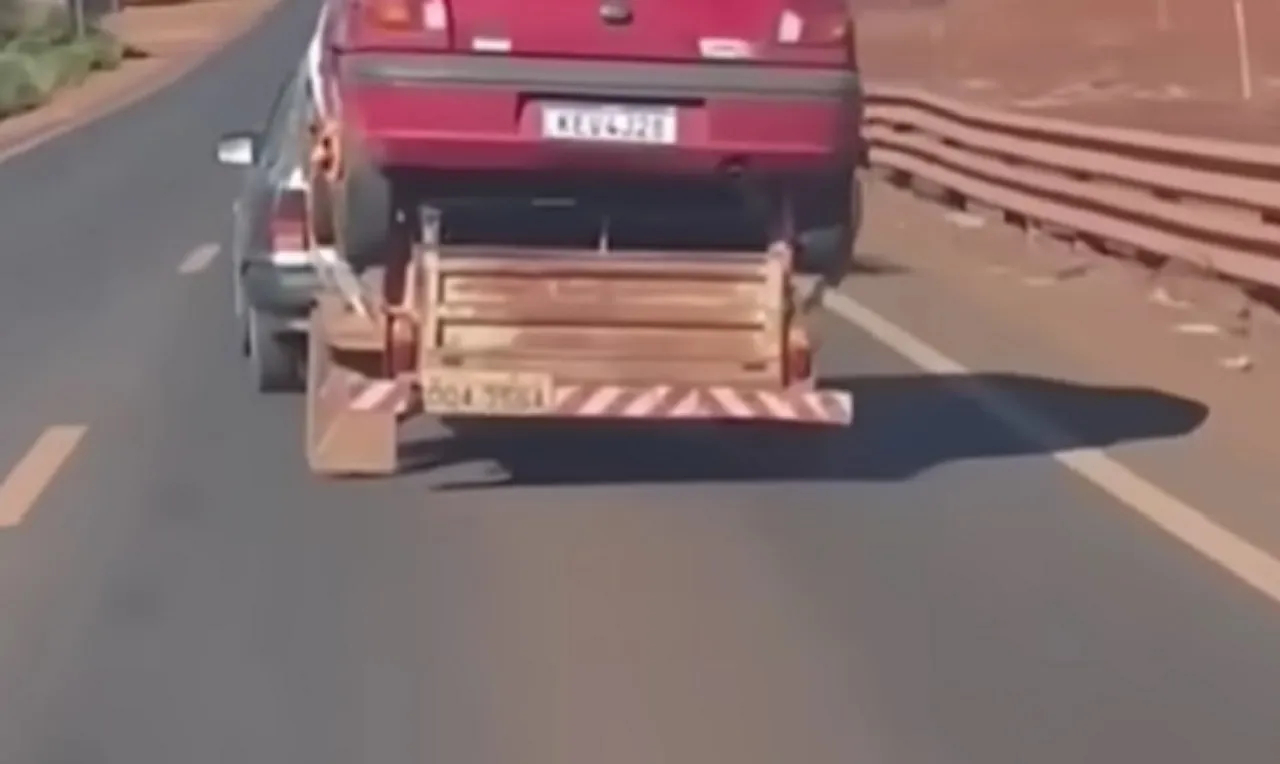 Agora A NASA Vem Kadett Leva Carretinha E Outro Carro Ao Mesmo Tempo