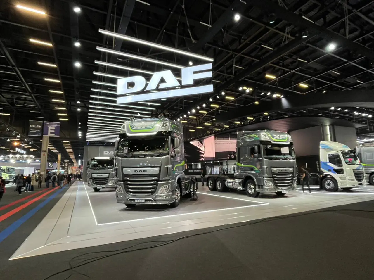Conheça o DAF CF 6×4 para construção civil