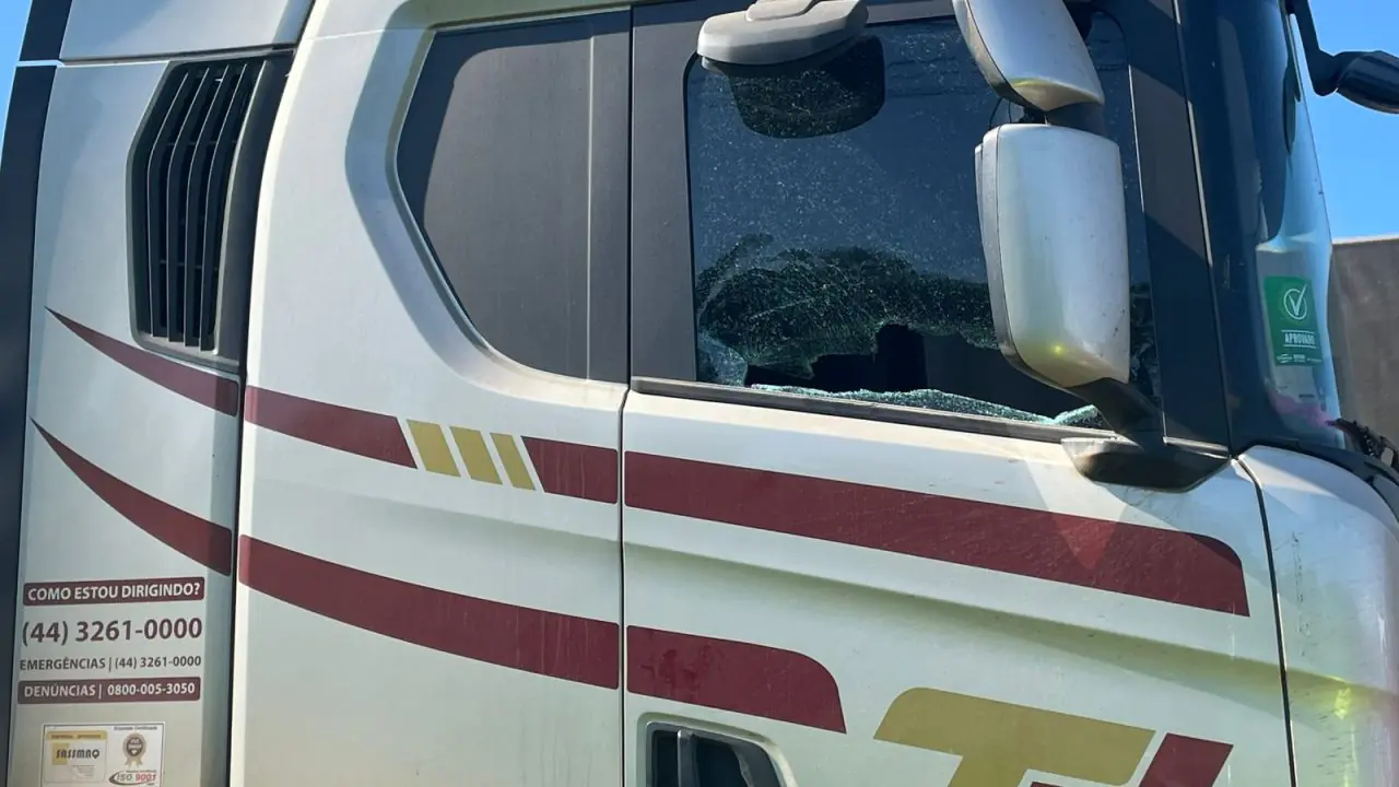 Caminhoneiro é esfaqueado ao tentar defender a esposa durante assalto em Paranaguá