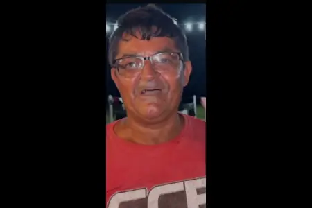Carlinhos Maia presenteia caminhoneiro com R$ 15.000,00