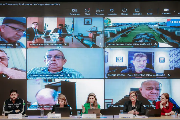 CAMINHONEIROS-EM-REUNIÃO
