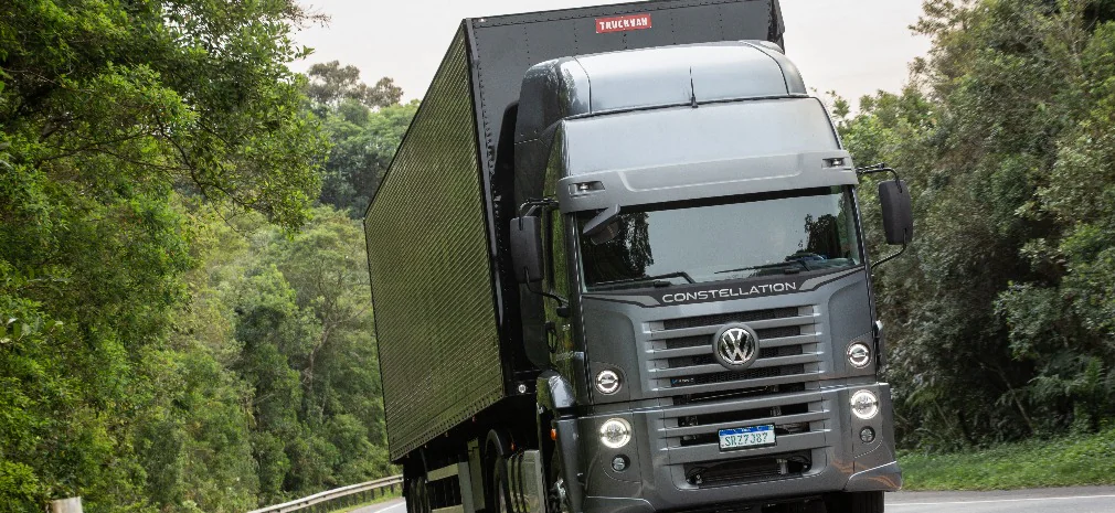 Volkswagen lança Constellation 20.480 para dominar o mercado de extrapesados