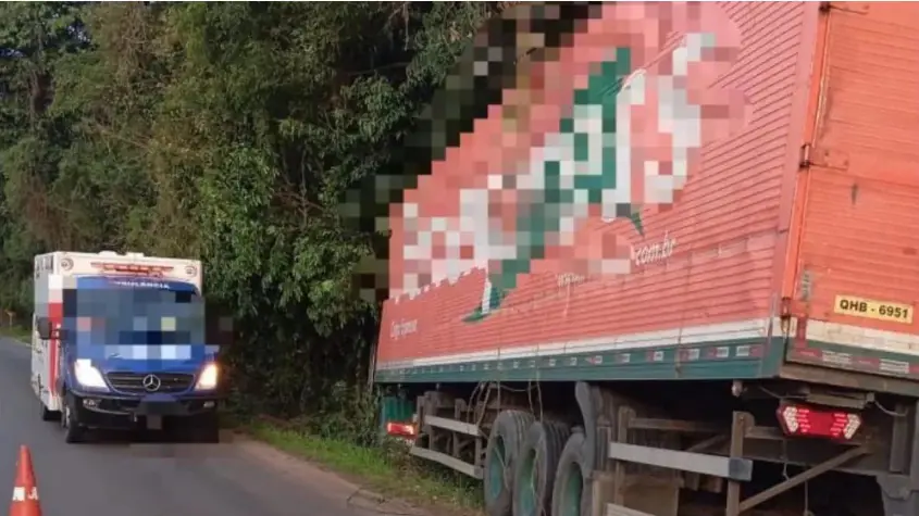 Caminhoneiro sofre mal súbito e morre na RSC-453, em Boa Vista do Sul