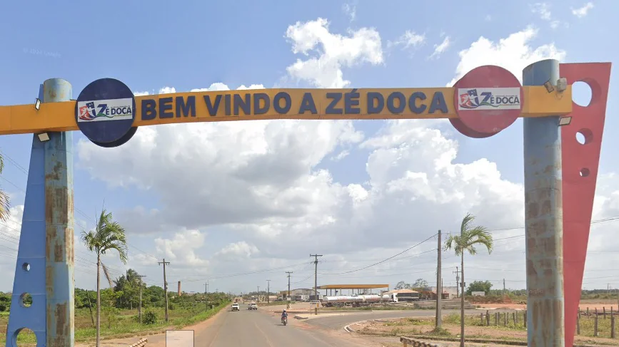 Video: Caminhoneiro critica entrada da cidade de Zé Doca (MA) e dispara contra prefeito