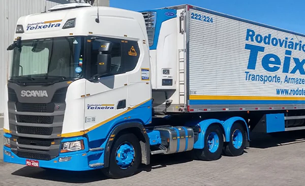 Teixeira Logística abre vagas para Motoristas Carreteiros