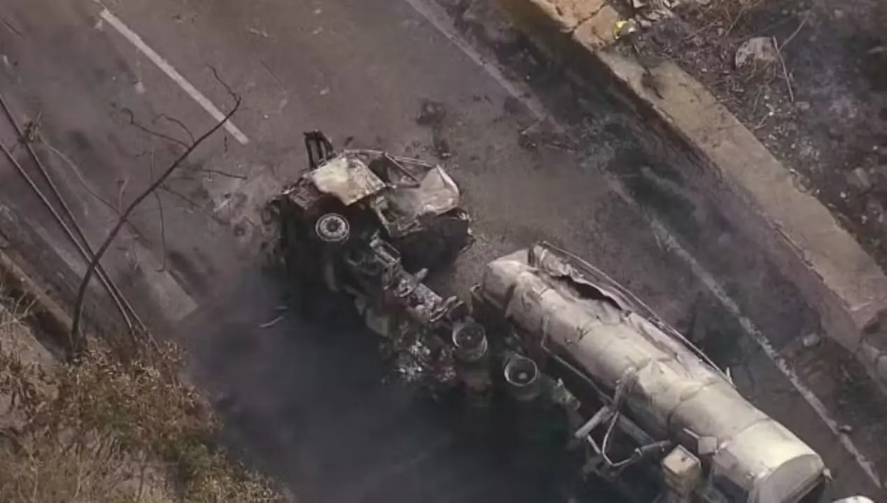 Caminhão-tanque tomba e pega fogo na Serra das Araras; motorista está em estado grave