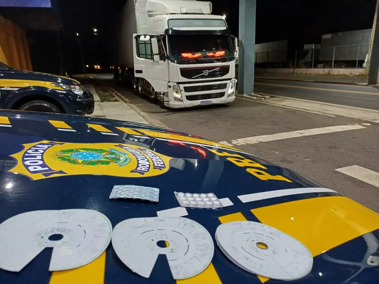CAMINHAO PRF 1
