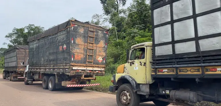 Polícia Rodoviária Federal apreende 460 m³ de carvão vegetal ilegal em fiscalização na BR‑155, em Marabá (PA)
