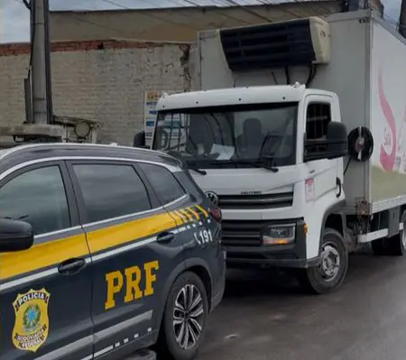 PRF consegue evitar roubo de carga no Rio de Janeiro.