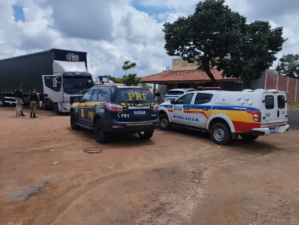 Caminhoneiro é preso na BR 251 em Montes Claros suspeito de agredir companheira