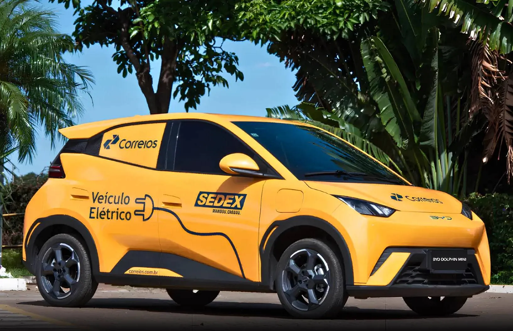 Correios avaliam compra de carros elétricos para cortar custos, mas falta dinheiro no caixa