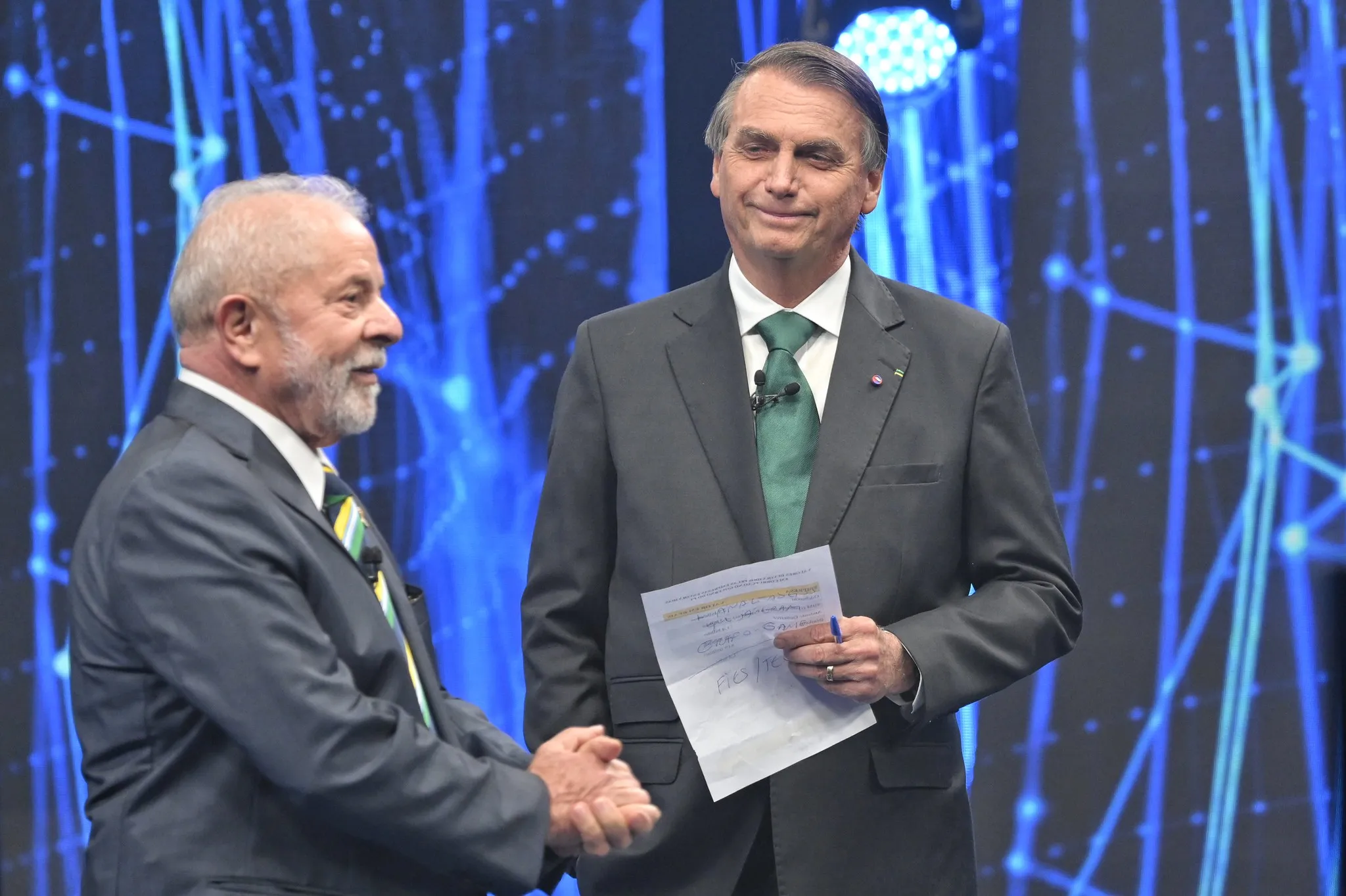 Caminhoneiros enfrentam dificuldades no Brasil: o que mudou entre Lula e Bolsonaro