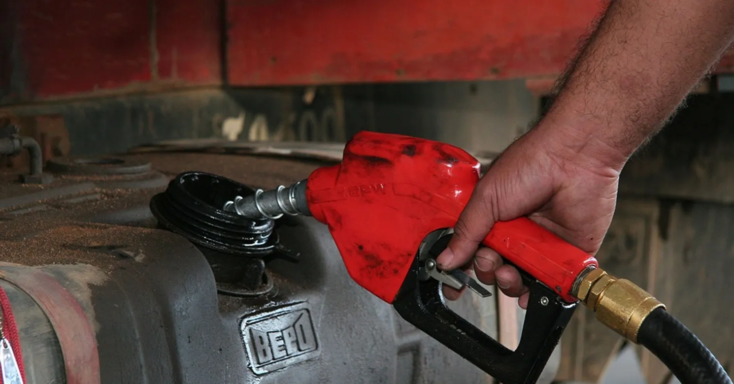 Diesel mais caro pode elevar o frete e provocar aumento no preço de diversos produtos