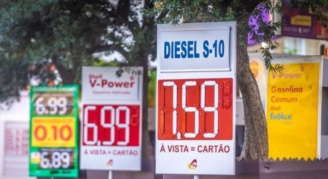 Diesel não para de subir: veja quantas vezes o combustível aumentou no Brasil desde o início da guerra