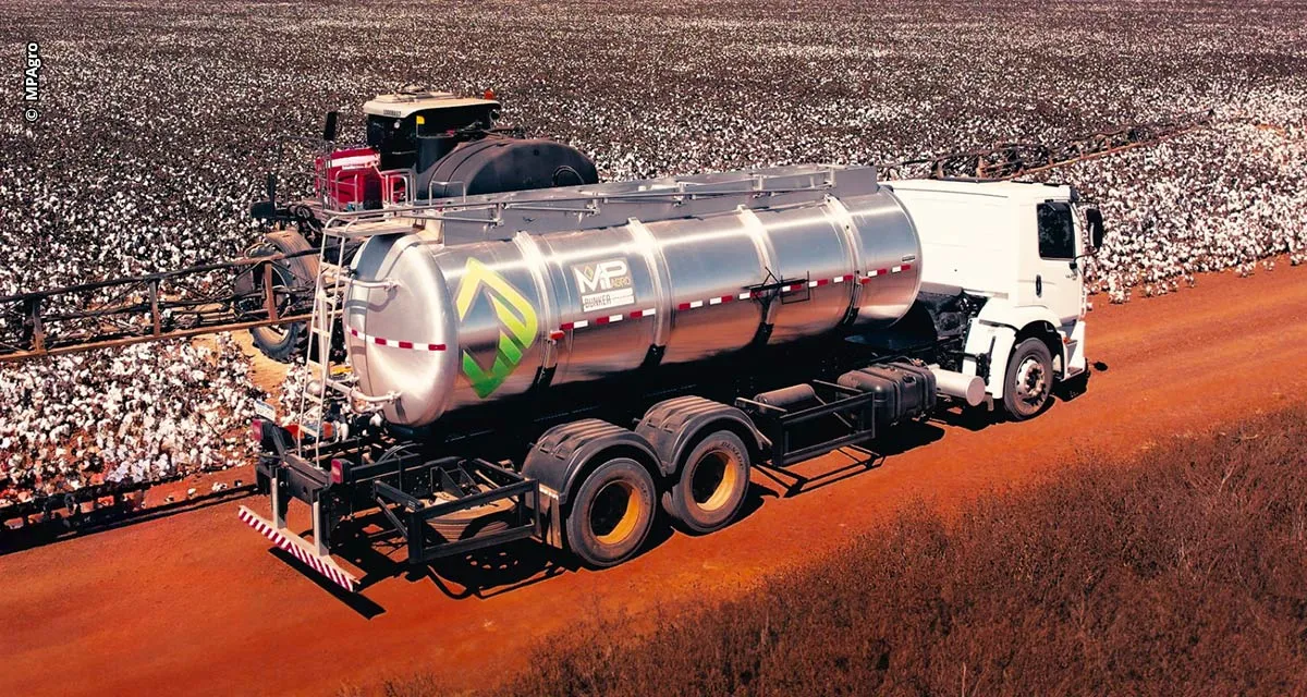 Abastecimendo de maquina agricola