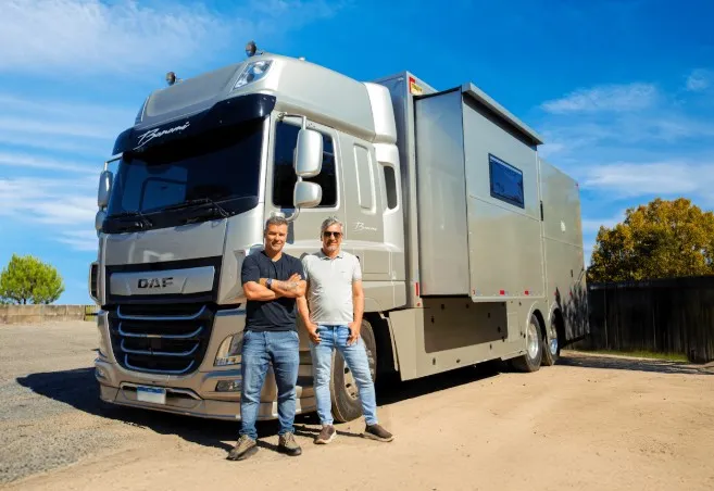 Caminhão DAF vira casa sobre rodas e família realiza sonho de viajar pelo Brasil