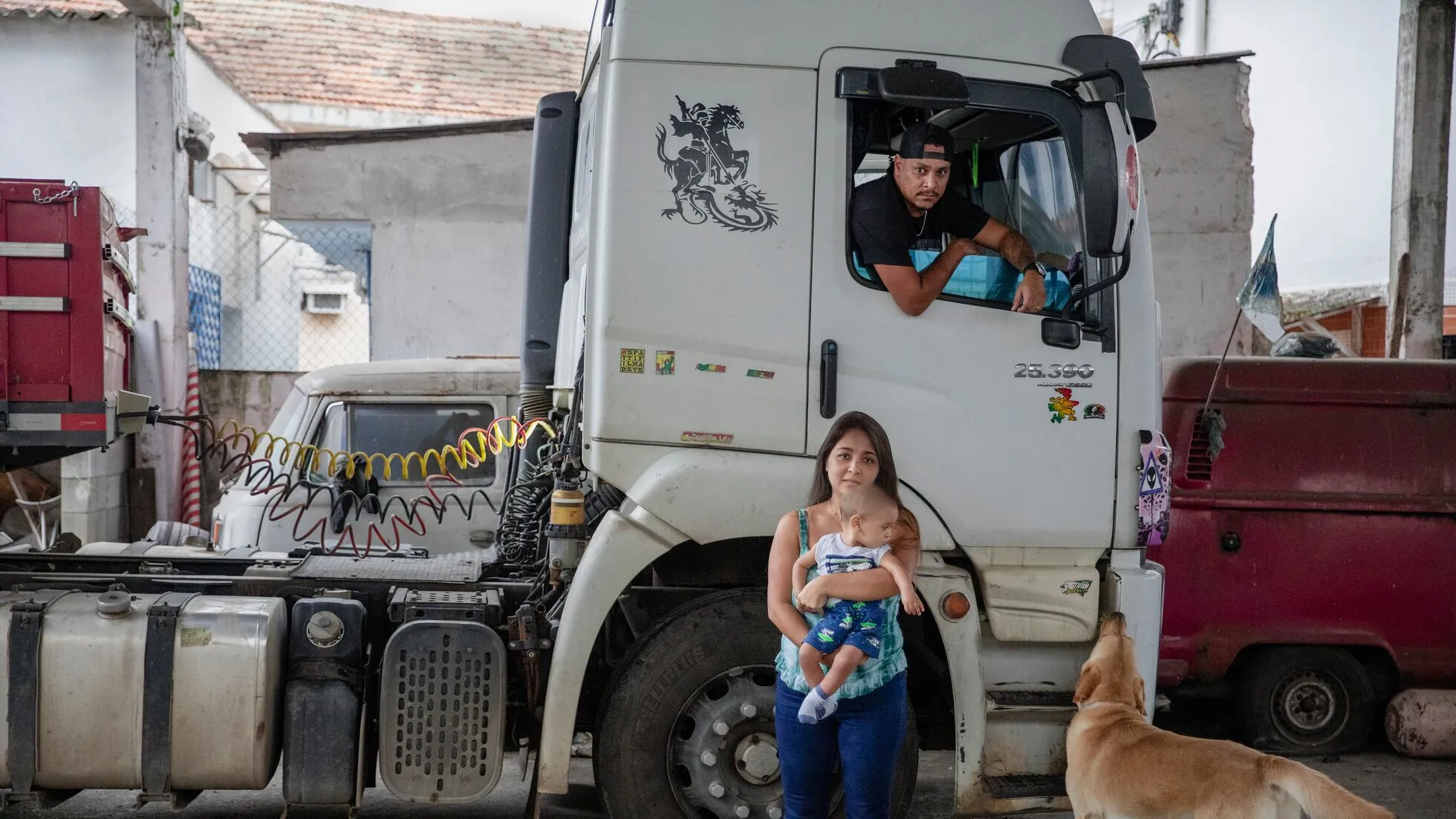 Mais de 100 mil caminhoneiros deixam a profissão por ano no Brasil
