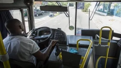 Motorista de ônibus ganha na justiça hora extra mesmo com intervalo entre jornadas