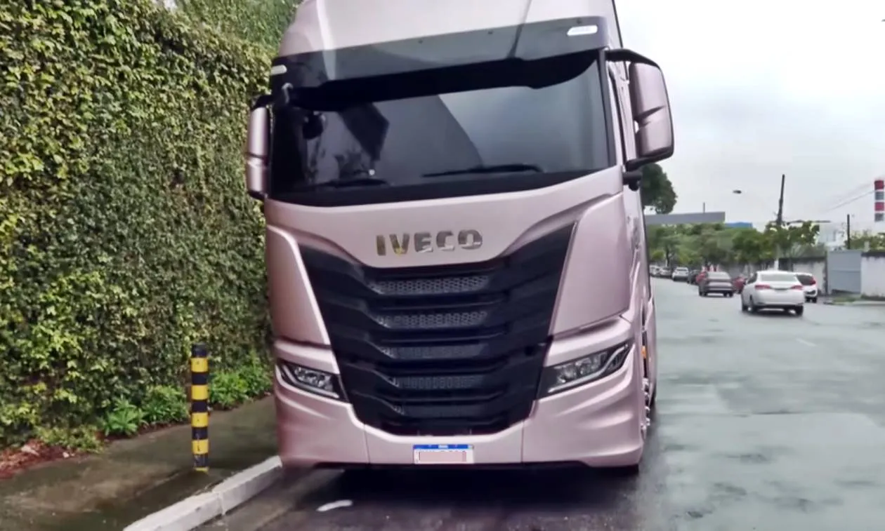 Após reclamação, Iveco resolve problema de caminhoneira em caminhão de R$ 700 mil