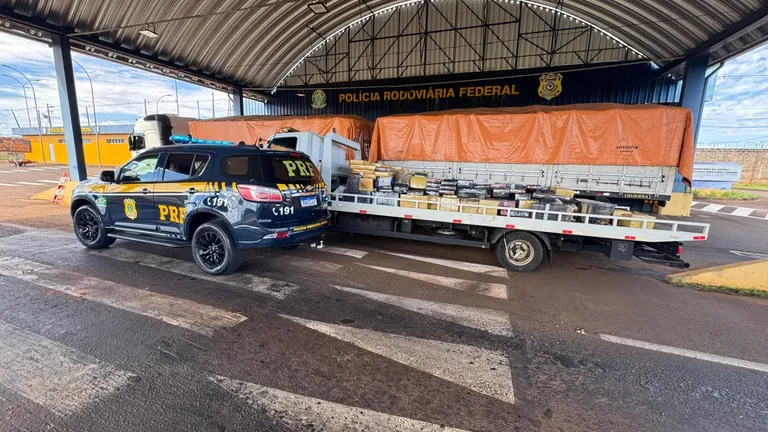 PRF acha quase 4 toneladas de droga escondida em carga de soja na BR-163