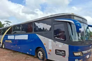 Ônibus Cometa de 1999 com quase 1 milhão de km aparece em leilão por R$ 60 mil