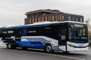 Iveco coloca ônibus elétrico no centro da vitrine e mira novas rotas fora da Europa