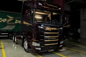 Scania Millenium 1001 modelo único resgata série rara da marca